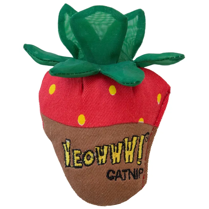 Yeowww Catnip Strawberry Chocolate Dipped